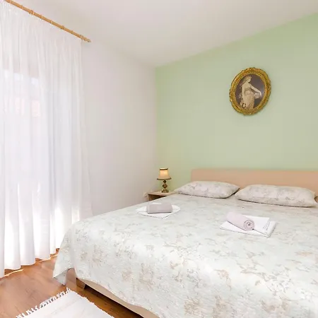Apartman Miranda *