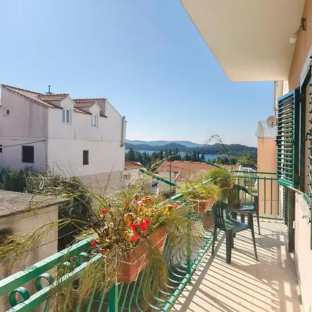 Miranda Apartman *