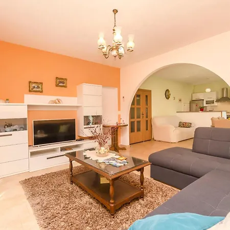 Miranda Apartman *